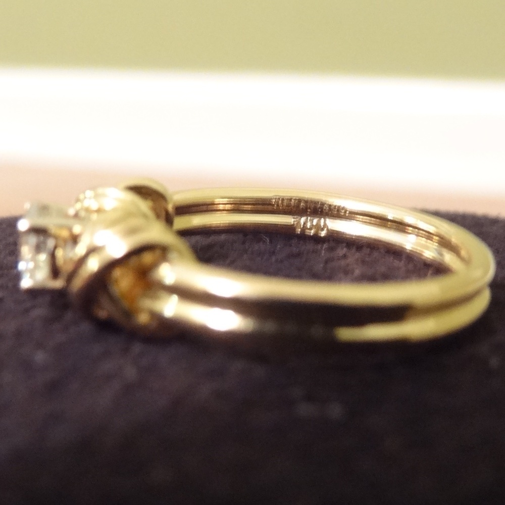 Tiffany and Co Yellow Gold XO diamond ring - Picture 9 of 12
